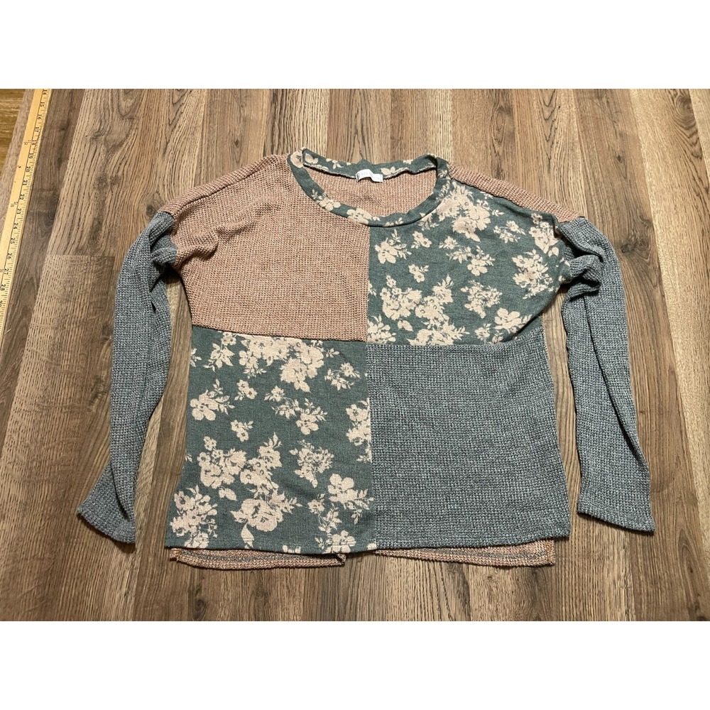 FSL+Apparel Shirt, Women's Size Small, Green Tan, Floral, Long Sleeve, Knit